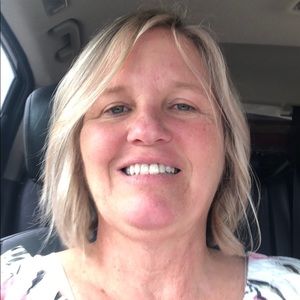 Meet your Posher, Leila